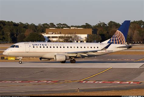 Embraer 175lr Erj 170 200lr United Express Mesa Airlines Aviation Photo 6791499