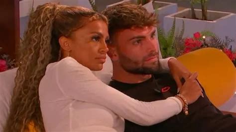 Love Island Fans Work Out Who Ellie Chose In Recoupling As Villa