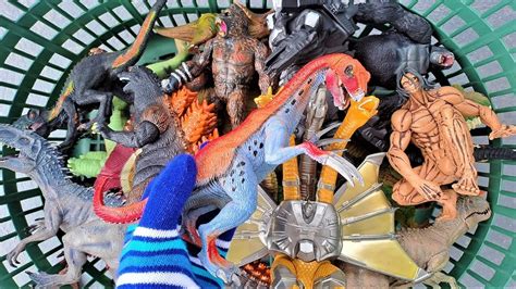 Hunting Found Kaiju Godzilla King Ghidorah Rodan Biolante Godzilla