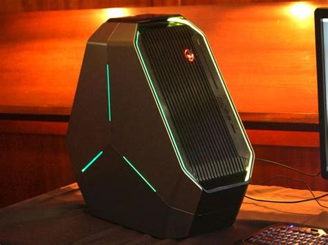 A First Look At The New Alienware Area 51 Desktop Gaming Pc Futuristic