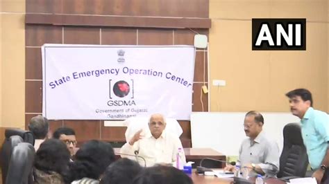 Ani On Twitter Watch Gujarat Cm Bhupendra Patel Holds Review Meeting At State Emergency