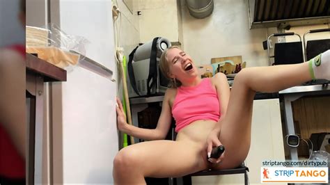 Beautiful College Student Licks Hot Beautiful Woman During Their Work