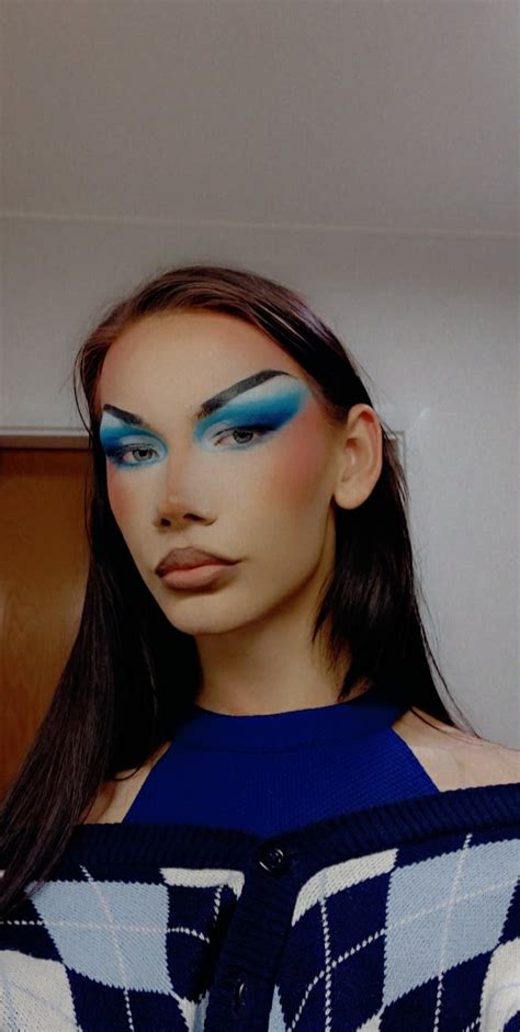 baby drag queen here! how do I look? : r/Drag