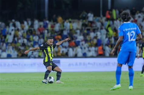 الهلال يهدد الاتحاد في الكلاسيكو بعقدة راسخة