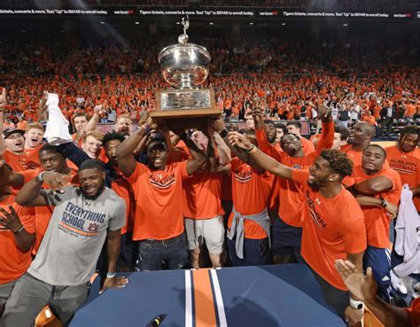 Video: Auburn Presented With Iron Bowl Trophy - Auburnsports