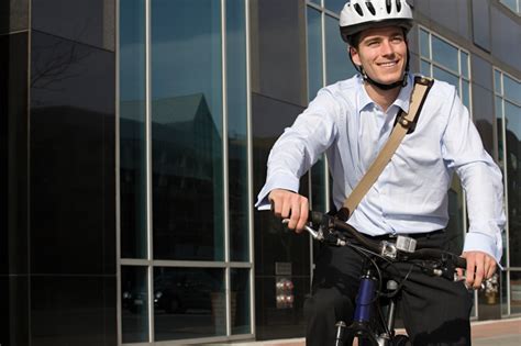 Commuting Safety Tips for Bicycle Commuters - EHS Daily Advisor