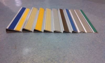 Extrusion Profile Aluminum Anti Slip Bullnose Stair Nosing Stair Tread