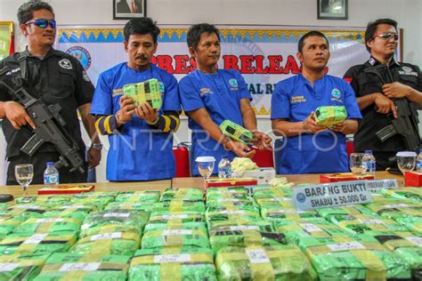 Pengungkapan Peredaran Narkoba Jaringan Internasional Antara Foto