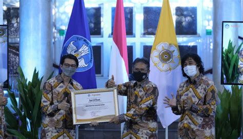 Tim Robot Its Juara Umum Kri Universitas Gadjah Mada