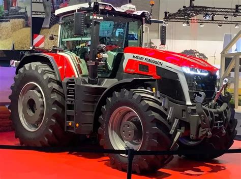 Nowy ciągnik Massey Ferguson 9S