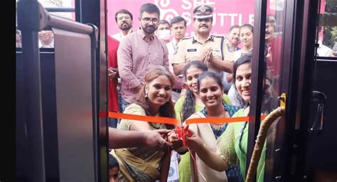 Cyberabad Police Flags Off Only Women Shuttle Bus From Madhapur PS