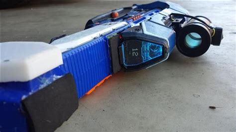 Reddit user Jeremy Chang has built a Halo 5 MA5D assault rifle using a ...