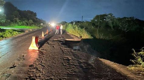 Alerta por socavón en carretera Transístmica en Jaltipan de Morelos