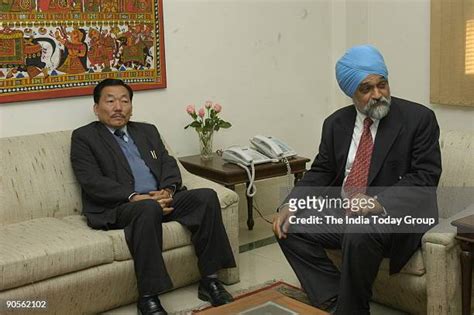 38 Sikkim Pawan Chamling Photos & High Res Pictures - Getty Images