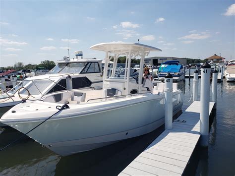 Used 2020 Robalo R230 Center Console 48045 Harrison Township Boat Trader