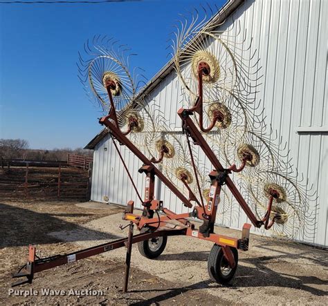 H&S V-Rake-10 hay rake in Glidden, IA | Item EA2847 for sale | Purple Wave