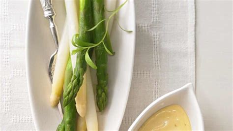 Spargel Mit Estragon Blitz Hollandaise Rezept Living At Home