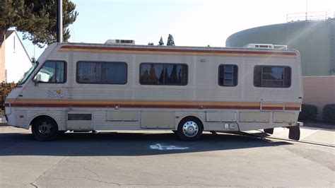 1992 Fleetwood Bounder 32 Ft