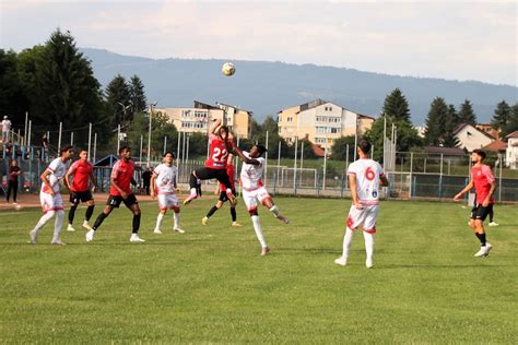 L Muscelul C Mpulung Viitorul Curi A Azi Ora Stadion