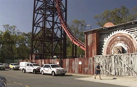 Accident Dans Un Parc D Attraction Australien Deux Enfants Survivent