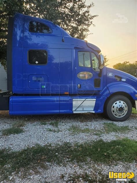 2005 Peterbilt 387 Sleeper Cab Semi Truck 450hp Cat Double Bunk For