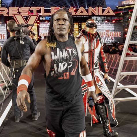 Photos Six Tandems Risk It All In Legendary Ladder Match In Wwe