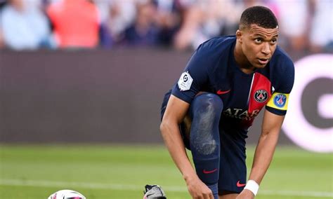 Real Madrid opent jacht op Mbappé officieel bod neergelegd bij PSG