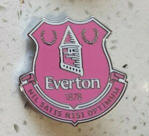 Everton Fc Badge / 2 Everton Fc Football Club Soccer Patch Badge Crest Iron Sewon 511404761 ...