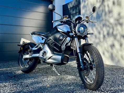 Super Soco TCMax Naked Bike in Grau gebraucht in Nürnberg für 2 700