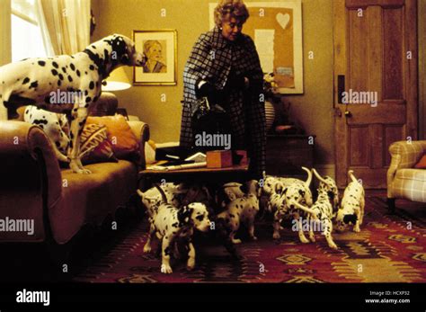 101 DALMATIANS, (aka ONE HUNDRED AND ONE DALMATIANS), Joan Plowright ...