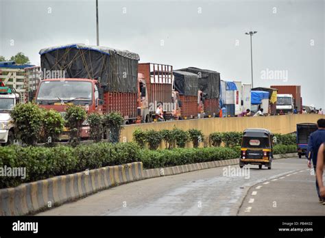 Mumbai Bandh Hi Res Stock Photography And Images Alamy