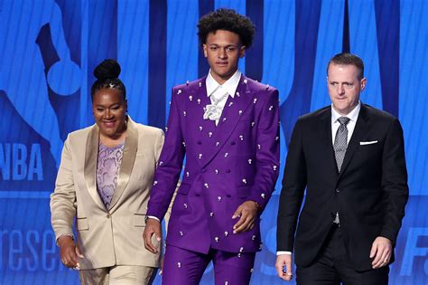 Dressed For Success Inside Look At Draft Night Suit Selection