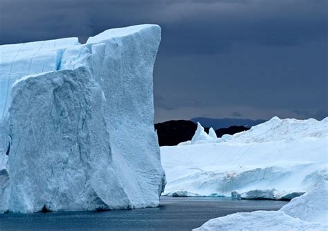 Iceberg shapes photo - Ian Pettigrew photos at pbase.com