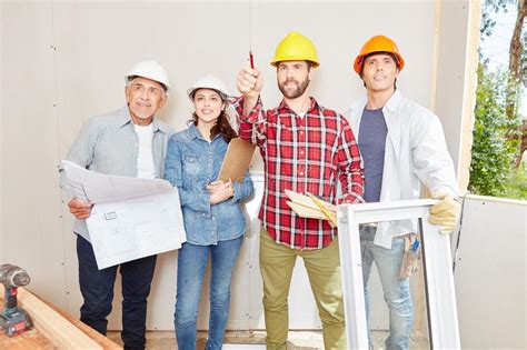 Arquitetos Bem Sucedidos Que Constroem O Woodhouse Foto De Stock