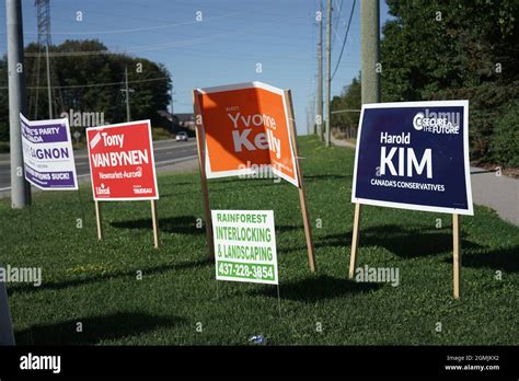 Canada election signs hi-res stock photography and images - Alamy