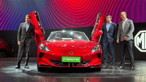 MG Cyberster Electric Roadster Makes India Debut Droom Discovery