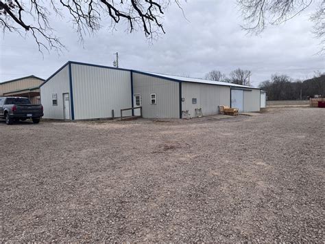 1001 N 2nd St, Stilwell, OK 74960 | LoopNet
