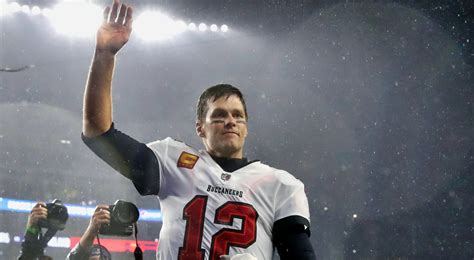 BREAKING: Tom Brady Officially Announces Retirement From NFL...Again ...