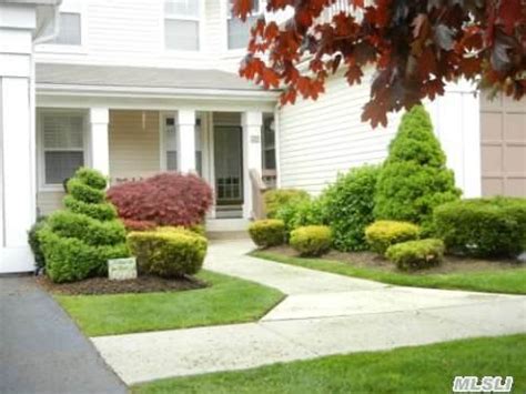 61 Commodore Cir Port Jefferson Station NY 11776 Realtor