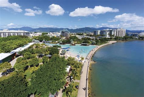 WHERE TO SWIM IN CAIRNS POOLS LAGOON SNORKELLING