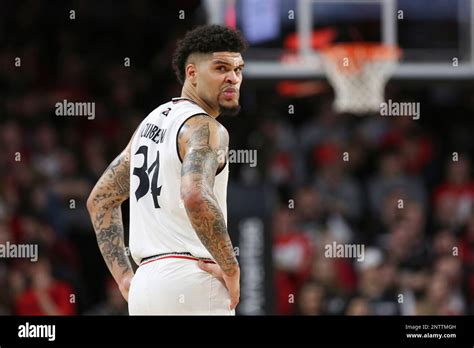 Cincinnati Oh March Cincinnati Bearcats Guard Jarron Cumberland