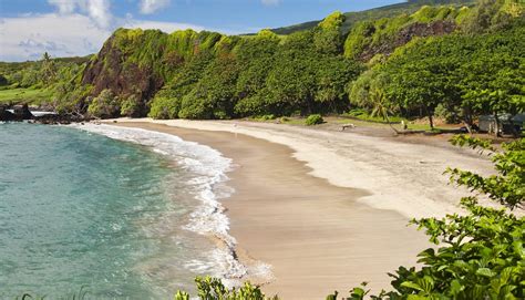 Hamoa beach, Maui, Hawaii - Ultimate guide (December 2024)