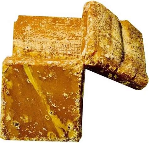 Natural Fresh Organic Jaggery Cube At Rs 150 Kg In Newasa ID