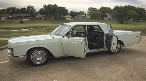 1968 Lincoln Continental Classic Car Restoration Club