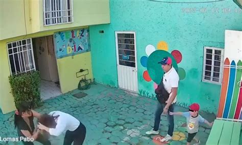 Video Padres Amenazan Golpean Y Enca Onan A Maestra Frente A Un Menor