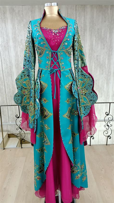 Traditional Caftan With Ottoman Turkish Motif Kaftan Türk Bindallı