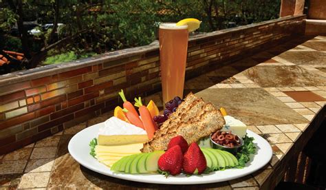 Sedona Restaurants: Oak Creek Brewery & Grill | Sedona Monthly