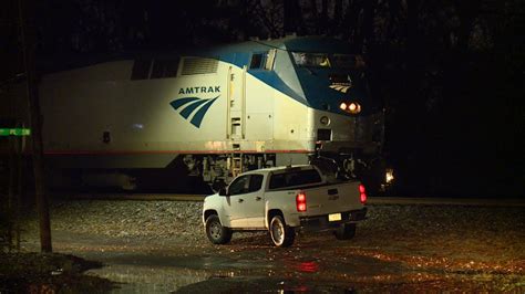 2 Killed After Amtrak Train Collides With Car In Birmingham Youtube