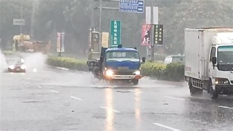 快訊／午後雨彈來了 8縣市大雨特報｜東森新聞：新聞在哪 東森就在哪裡