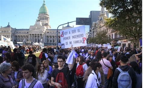 Los gremios docentes anunciaron un paro para este miércoles en todas